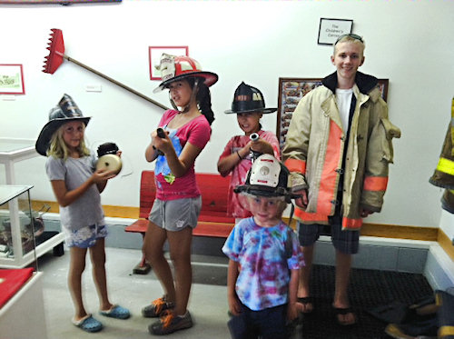 kids visit Fire Museum